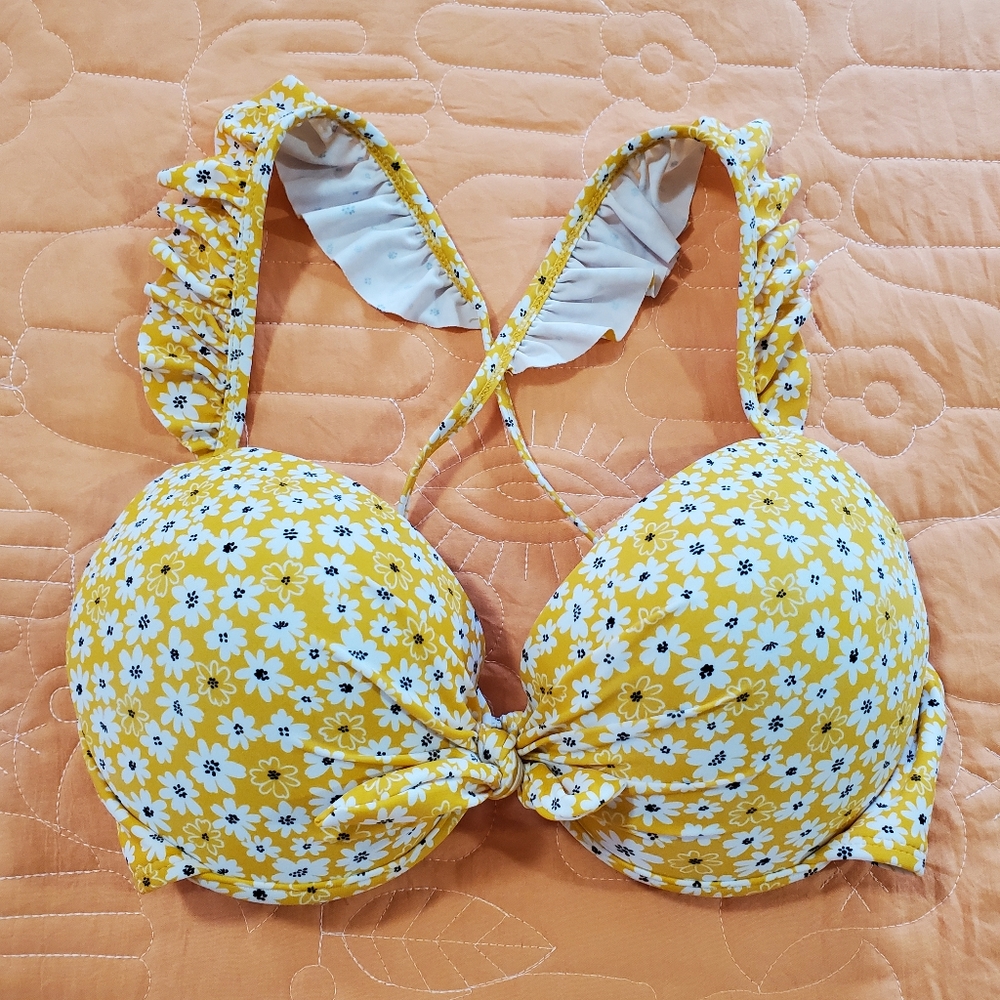 California Waves Daisy Bikini Top with Ruffle straps size XL 0055